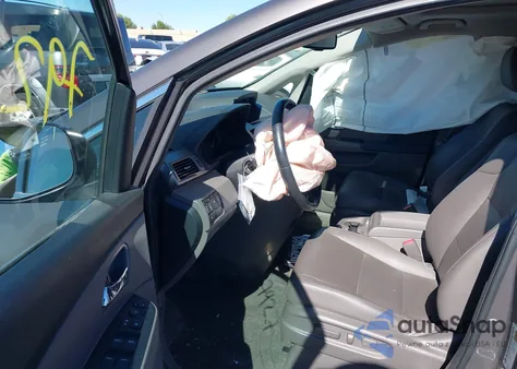 2016 Honda Odyssey Ex-L z USA, uszkodzony, nr VIN 5FNRL5H65GB057150